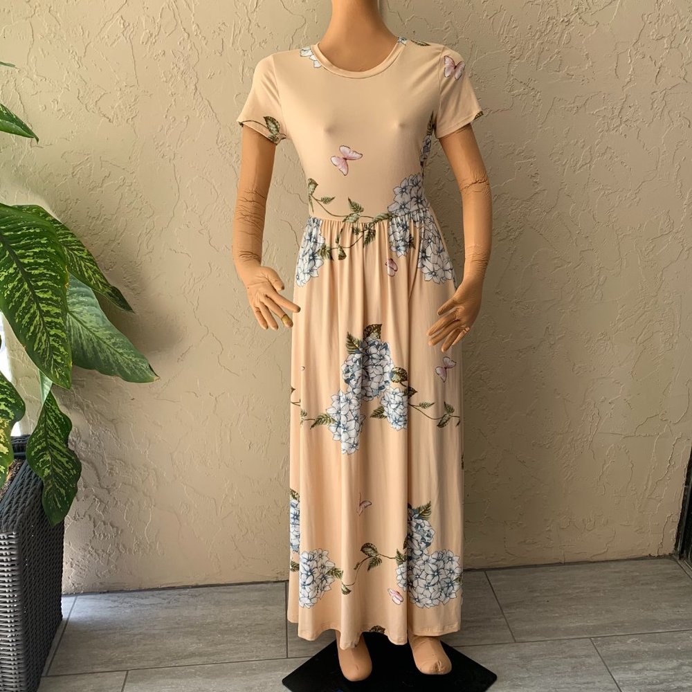 Neesee's Peach Floral & Butterfly Maxi Dress